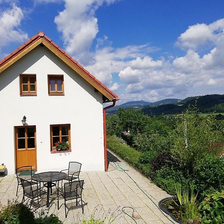 Villa Charming House With Beautiful Landscape Frýdštejn Exterior foto