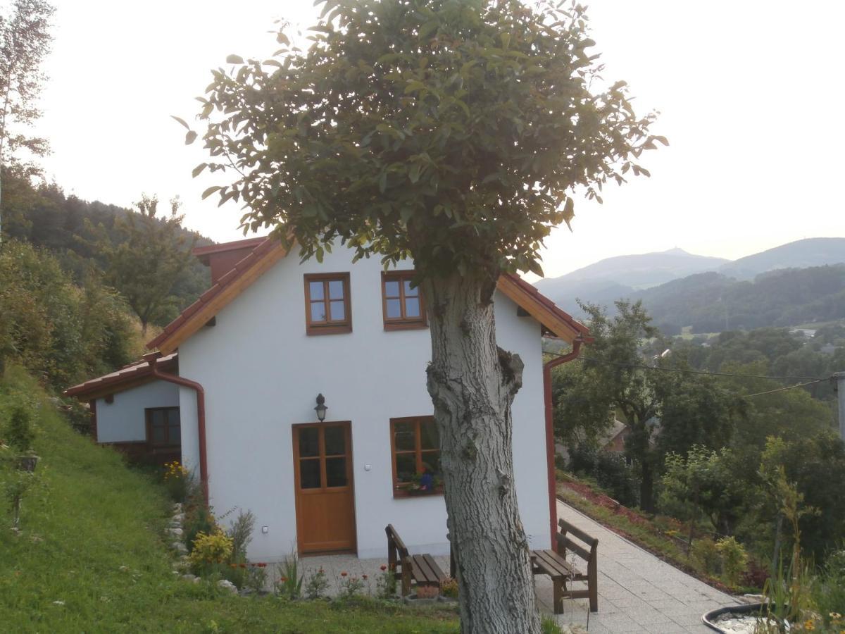 Villa Charming House With Beautiful Landscape Frýdštejn Exterior foto