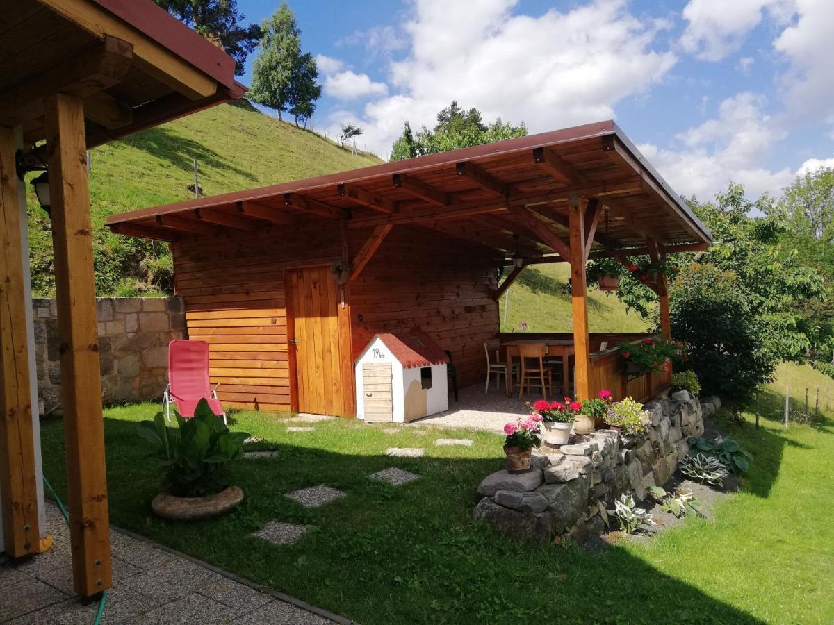 Villa Charming House With Beautiful Landscape Frýdštejn Exterior foto
